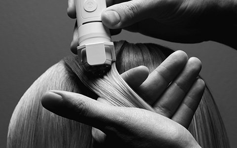 Taking Kérastase Hair Diagnosis On hair